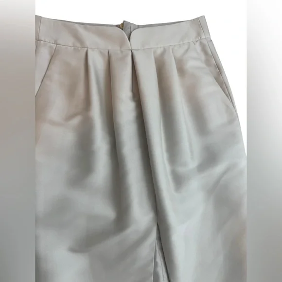 Giorgio Armani Runway Off White/Light Grey Silk Skirt, Size 6